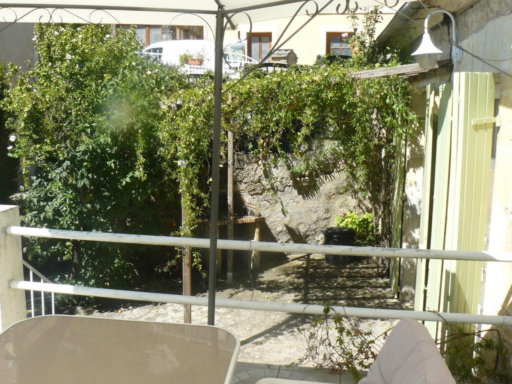 Chambres D'Hotes & Gites Pouget Les Eyzies Pokoj fotografie